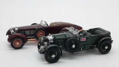 Lot 17 - Franklin Mint model cars
