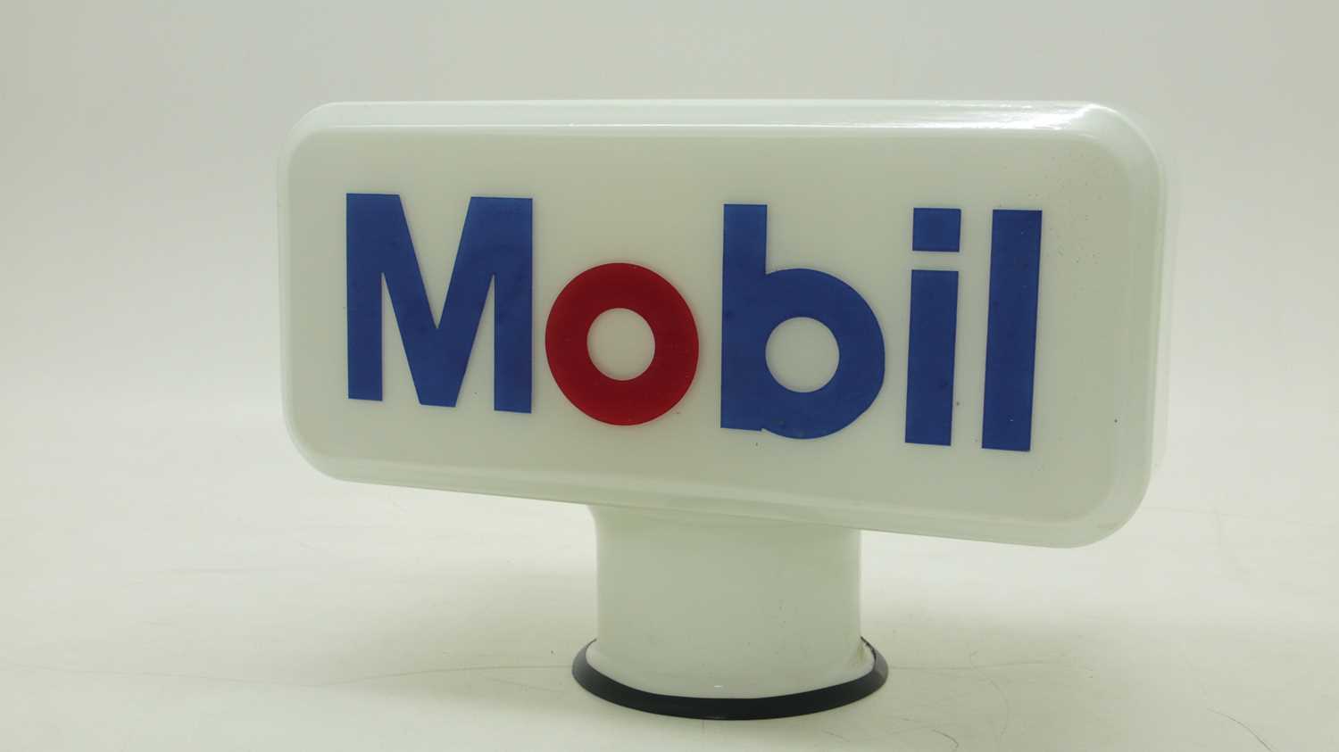 Click for high resolution Lot 45 - Mobile petrol globe