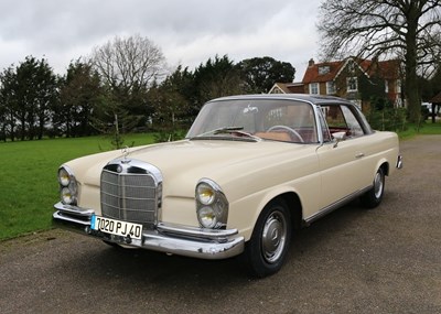 Lot 156 - 1964 Mercedes-Benz 220 SEb Fixedhead Coupe