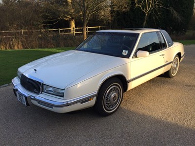 Lot 268 - 1990 Buick Riviera