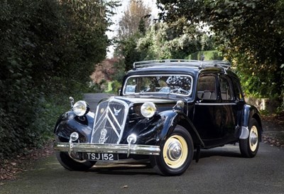 Lot 218 - 1953 Citroën Traction Avant Six Familiale