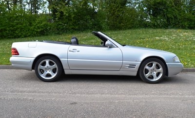 Lot 311 - 2000 Mercedes-Benz SL 320