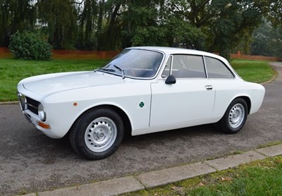 Lot 262 - 1972 Alfa Romeo Giulia GT 1300 Junior (2.0 litre)