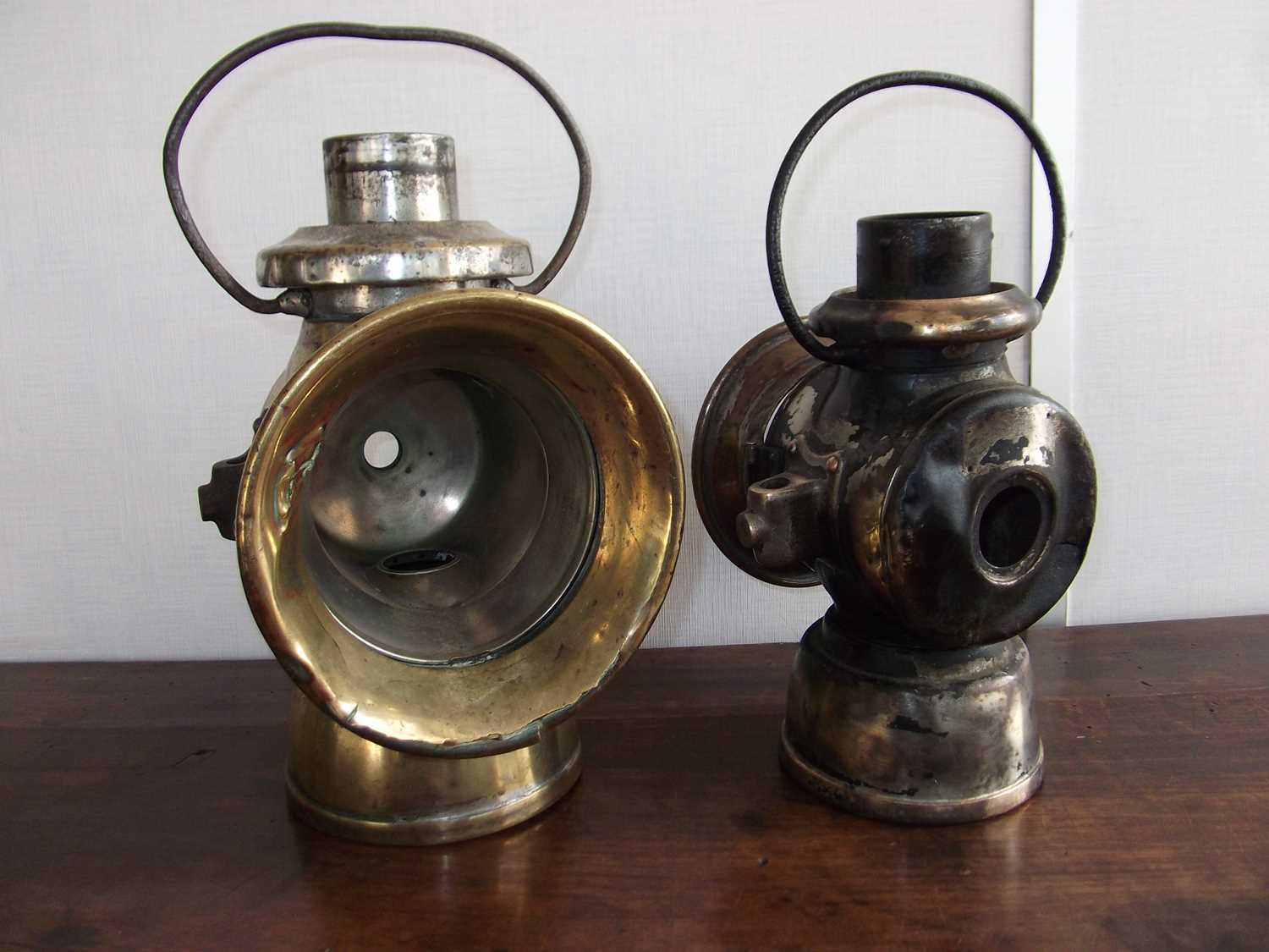Lucas Ringer Lamp Lot 36 - Lucas Reflectors