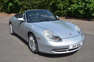 Lot 239 - 1999 Porsche 911/996 Carrera 4