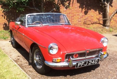 Lot 309 - 1968 MG B Roadster