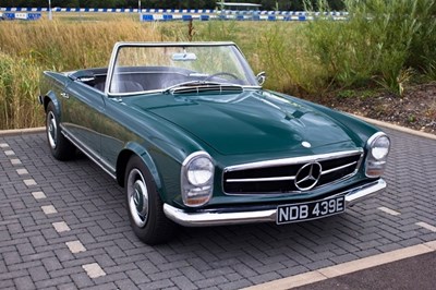 Lot 284 - 1967 Mercedes-Benz  230SL Pagoda