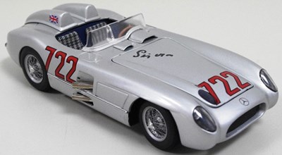 Lot 115 - Mille Miglia 300SLR 1/24 scale model