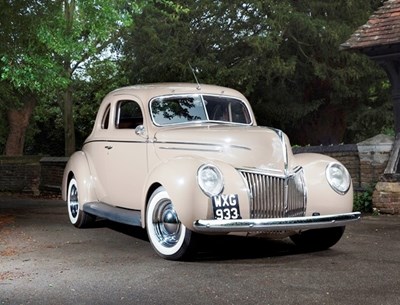 Lot 231 - 1939 Ford Duluxe Coupe