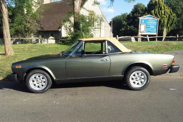 Lot 186 - 1981 Fiat 124 Turbo Convertible