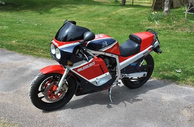 Lot 309 - 1986 Suzuki GSX-R750