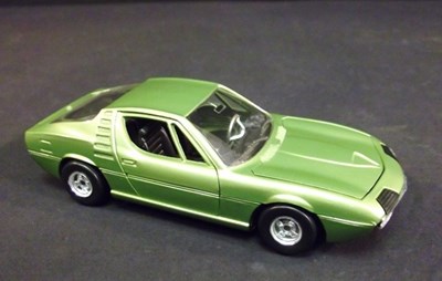 Lot 100 - Alfa Romeo models