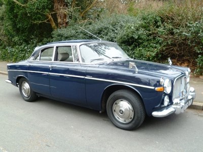 Lot 282 - 1966 Rover P5