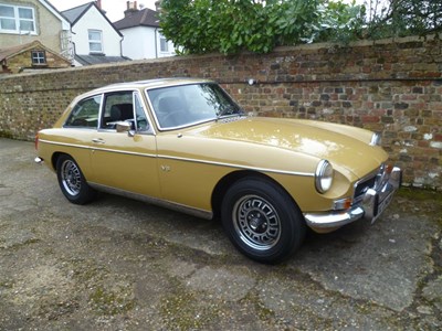 Lot 237 - 1974 MG B GT V8