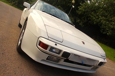 Lot 335 - 1987 Porsche 944