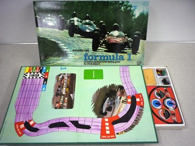 Lot 28 - Waddington's F1 board game