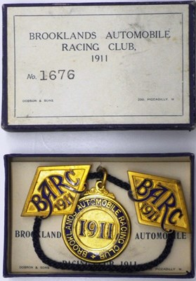 Lot 64 - Boxed Brooklands members' badges