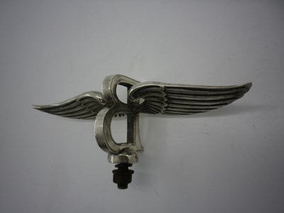 Lot 103 - Bentley early winged 'B'