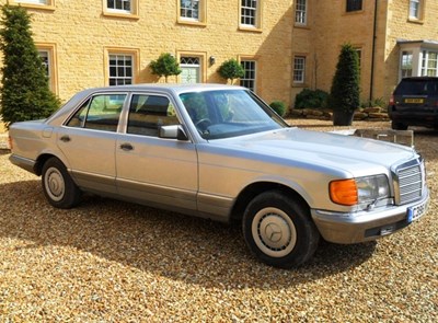 Lot 303 - 1985 Mercedes-Benz 380SE