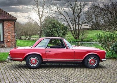 Lot 166 - 1965 Mercedes-Benz 230 SL Pagoda