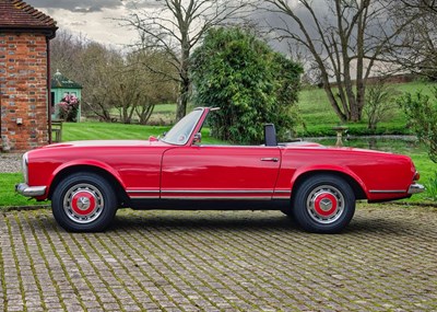 Lot 166 - 1965 Mercedes-Benz 230 SL Pagoda