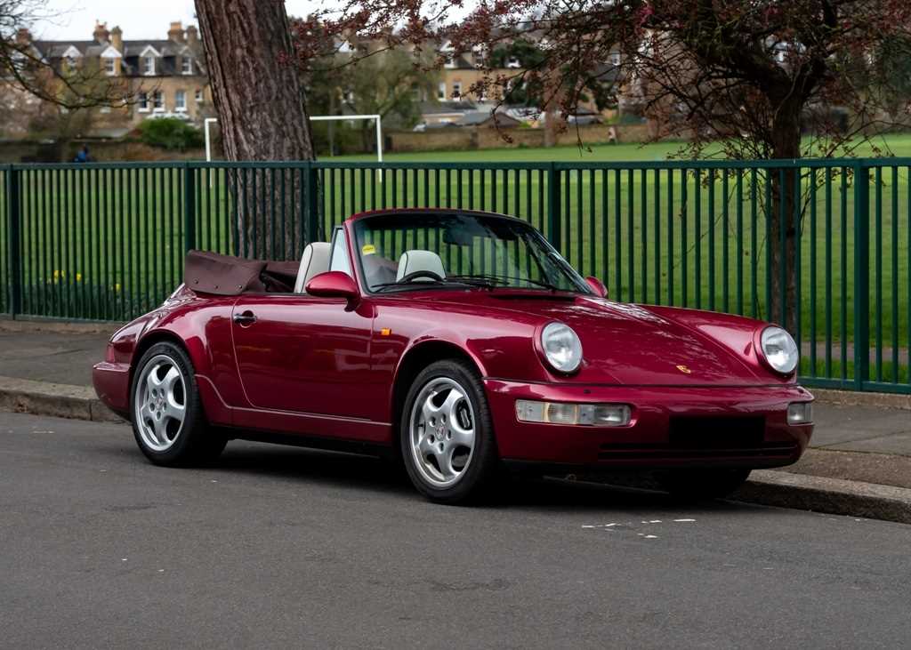 Lot 212 - 1990 Porsche 911 / 964 Carrera 2 Cabriolet