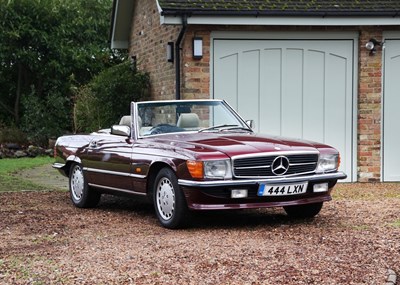 Lot 130 - 1987 Mercedes-Benz 500 SL