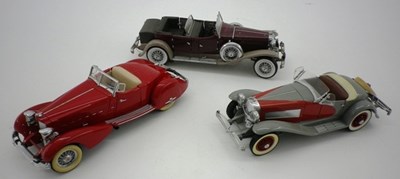 Lot 17 - 1930s American vehicle models