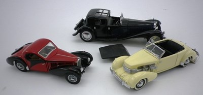 Lot 18 - Three model vehicles