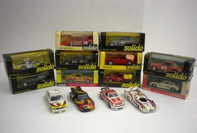 Click for high resolution Lot 29 - 14 Solido die-cast model cars