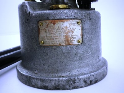 Lot 78 - Lucas ‘King of the Road’ number 10 Hydraulic car jack