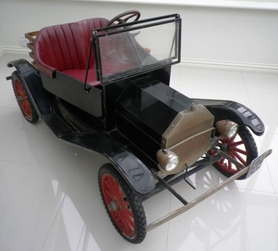 Lot 118 - Ford model T-10 Torpedo child’s car