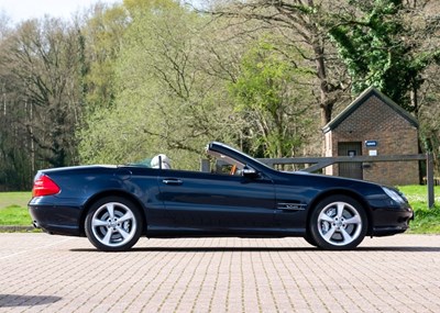 Lot 235 - 2003 Mercedes-Benz SL600