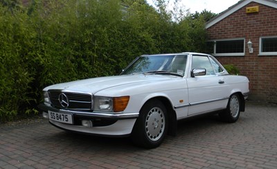 Lot 320 - 1986 Mercedes Benz 300SL