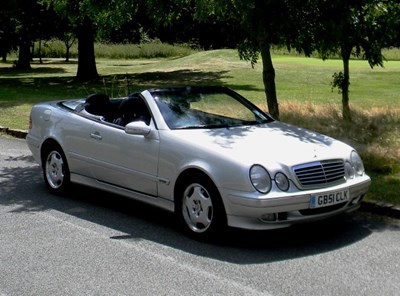 Lot 321 - 2001 Mercedes Benz CLK 320 Elegance