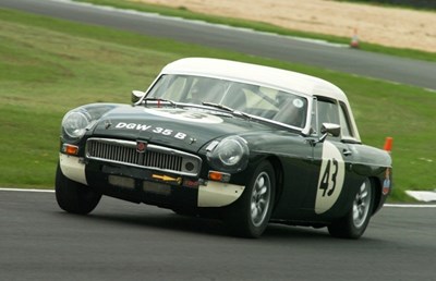 Lot 265 - 1964 MG B Roadster Competition