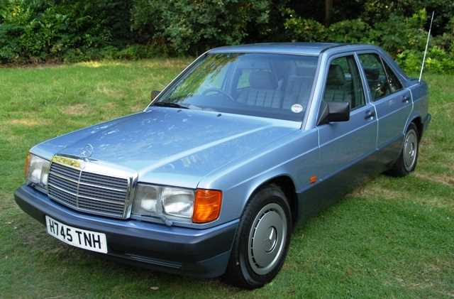 Click for high resolution Lot 229 - 1990 Mercedes-Benz 190E Saloon