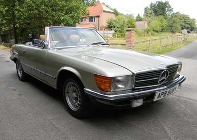 Lot 254 - 1983 Mercedes-Benz 280SL