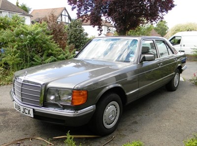 Lot 221 - 1983 Mercedes-Benz 380SE