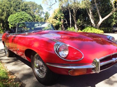 Lot 361 - 1971 Jaguar E-Type 4.2 Series II Roadster