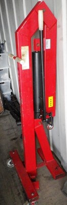 Lot 126 - Garage equipment