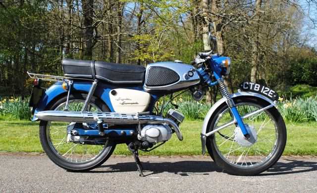 Lot 103 - 1967 Suzuki M12 Supersport