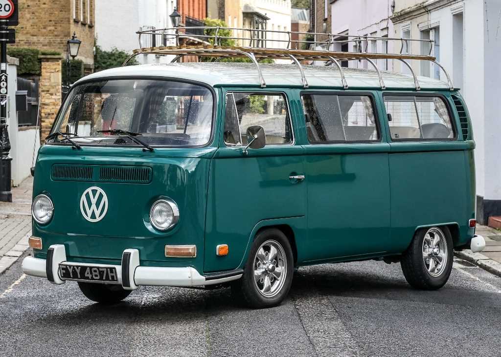 Click for high resolution Lot 175 - 1970 Volkswagen T2 Wesfalia Campervan