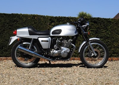 Lot 141 - 1990 Triumph T160 Legand