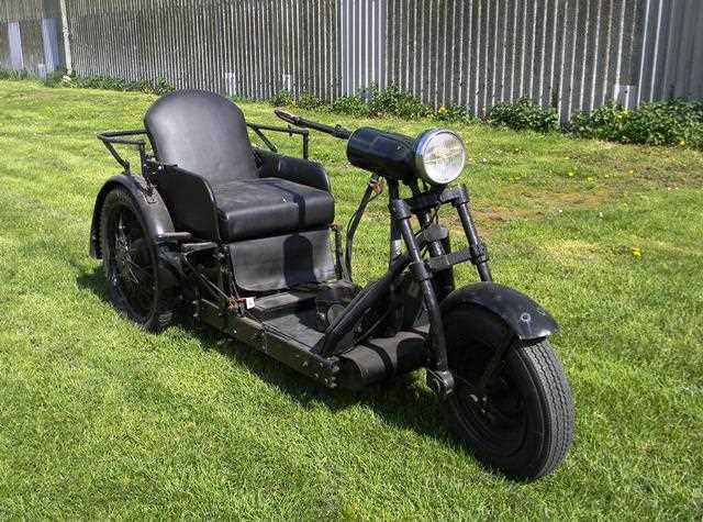 Click for high resolution Lot 186 - 1953 Stanley Argson Model 44 Mobility Vehicle