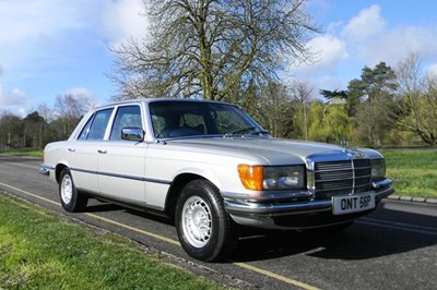 Lot 305 - 1976 Mercedes-Benz  350SE