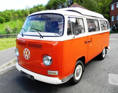 Lot 438 - 1971 Volkswagen T2 Camper