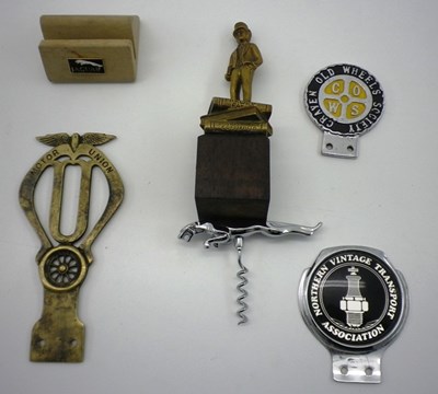 Lot 16 - Motoring collectables