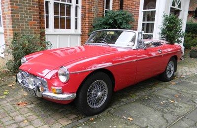 Lot 231 - 1964 MG B Roadster