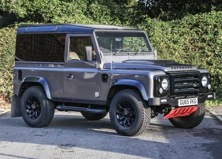 Lot 259 - 2015 Land Rover Defender 90 XS